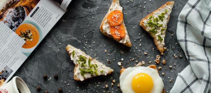 toast légumes oeufs