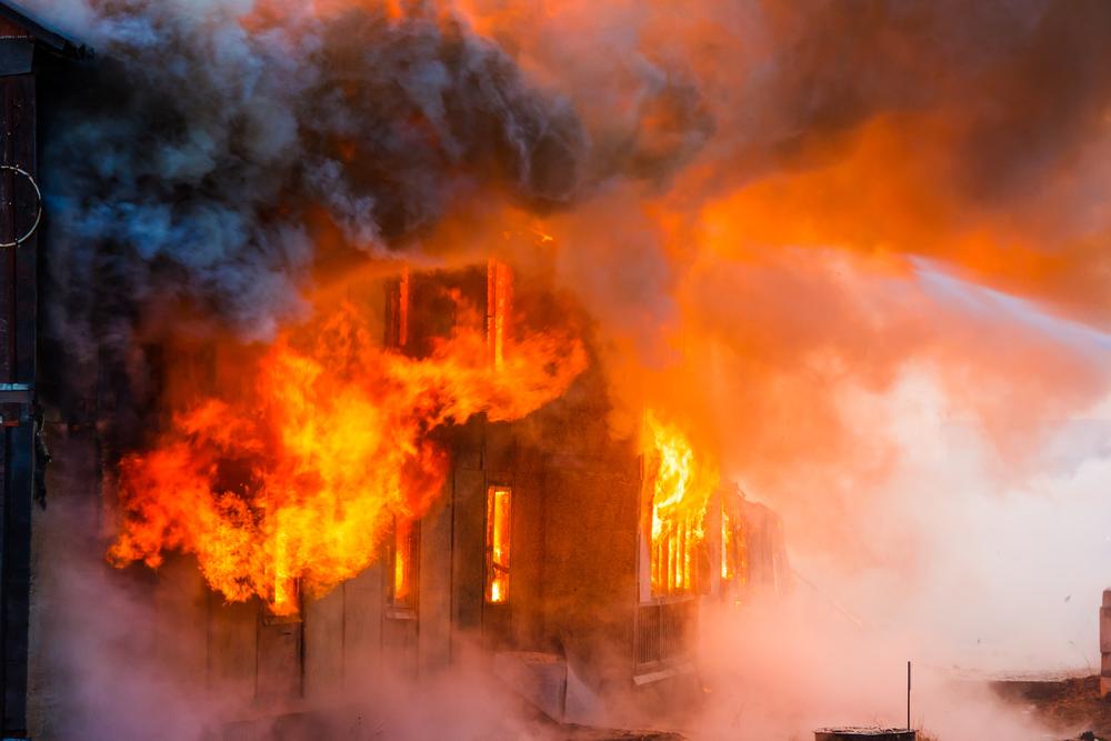 Hawaï : de nombreux décès et des paysages de désolation après des incendies record