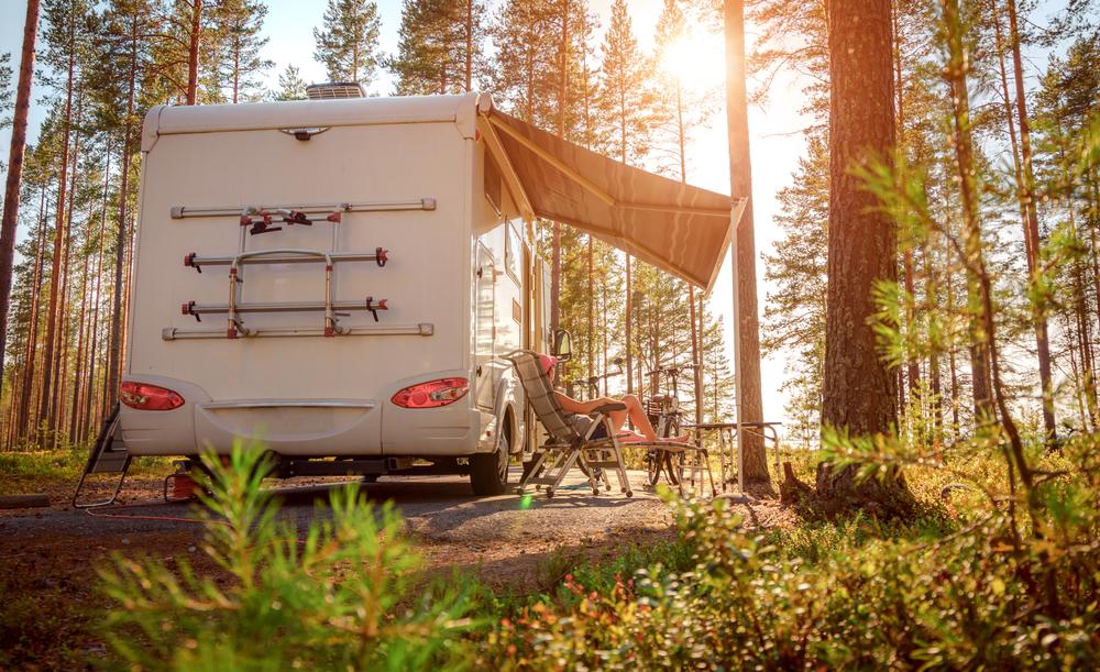 Bien se préparer pour voyager serein en camping-car et van aménagé