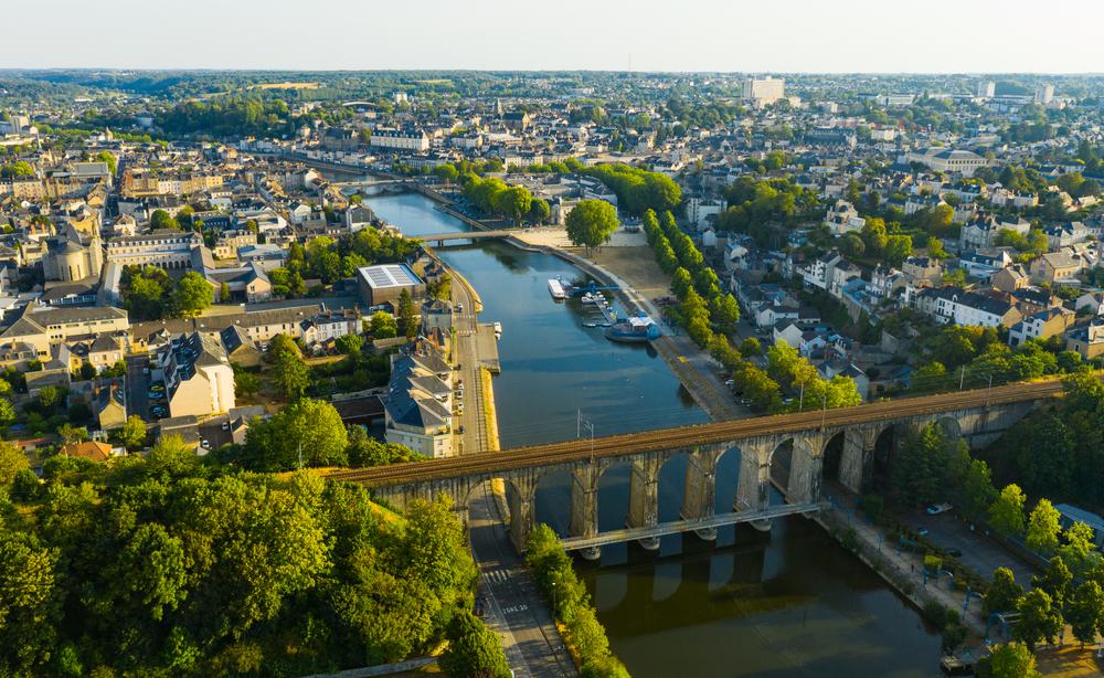 Une ville en France : Laval