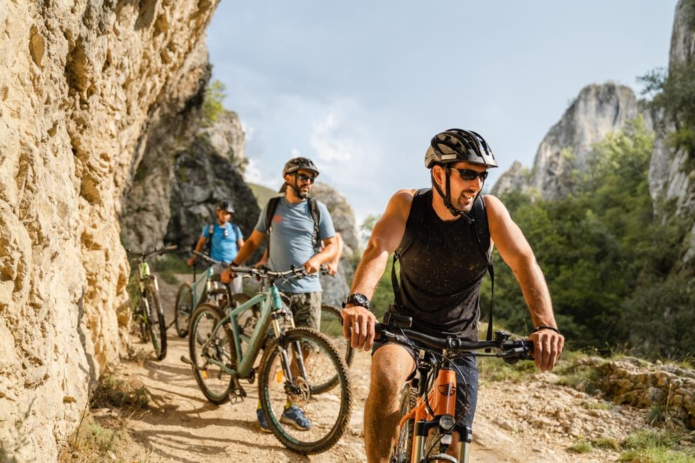 4 activités sportives à tester en vacances cet été