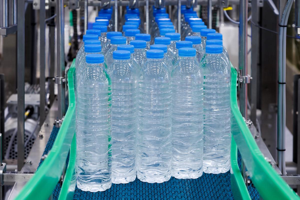 La fin des petites bouteilles d'eau en plastique ?