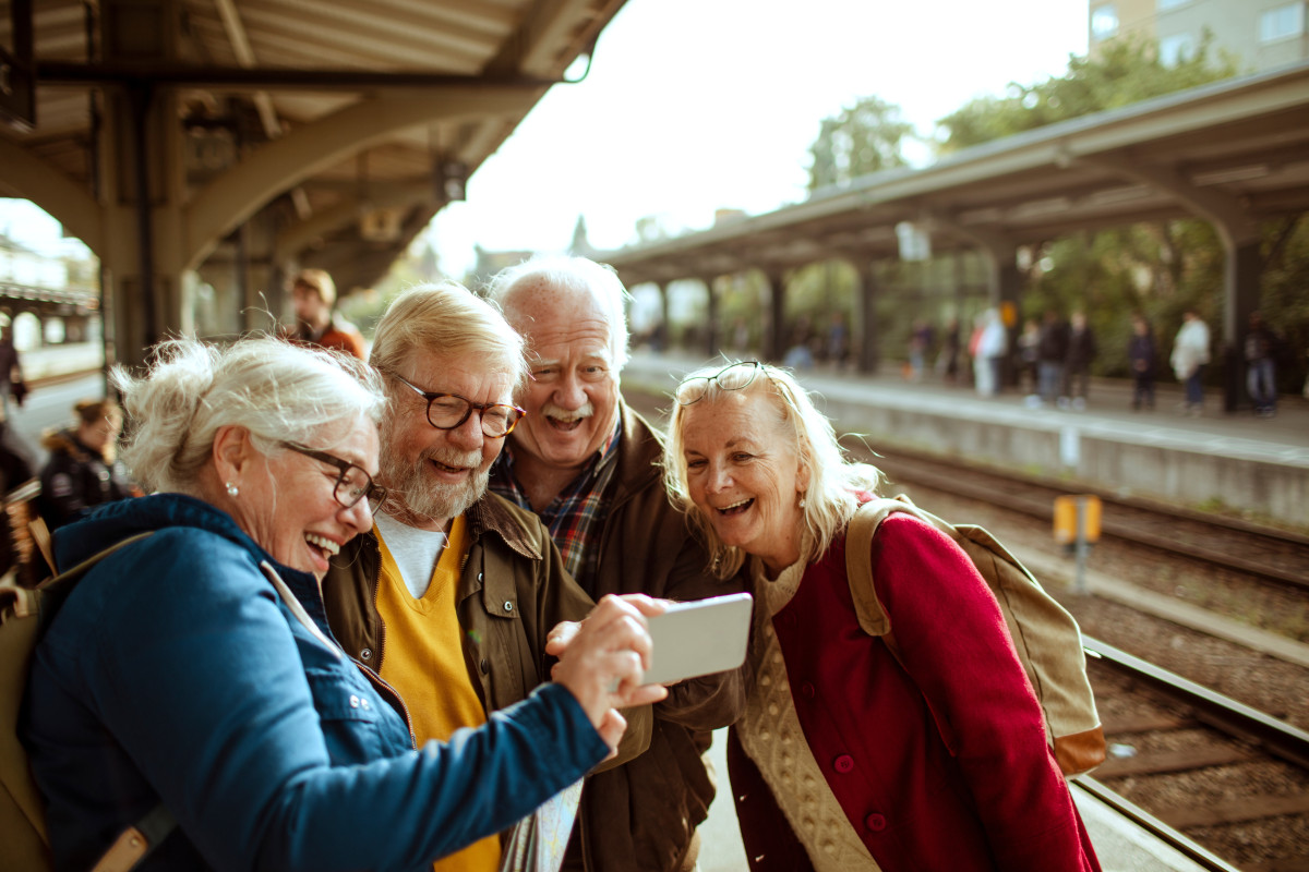 5 idées de voyages pour les seniors célibataires