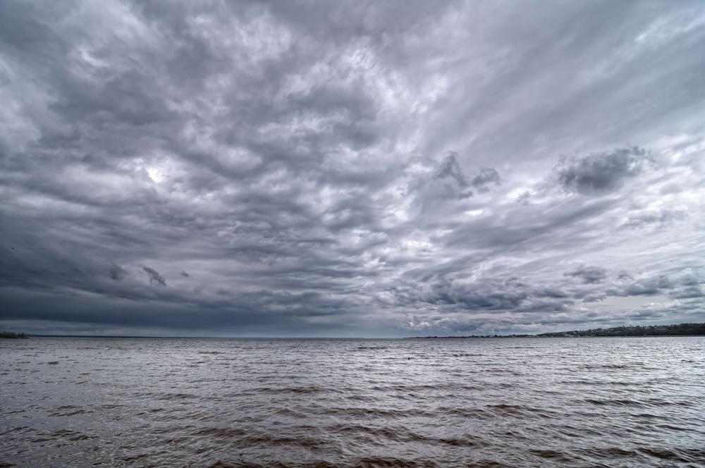 Nuages noirs