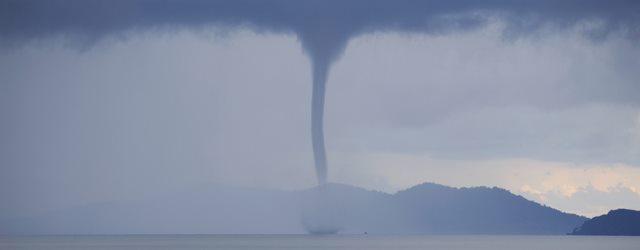 Trombe marine spectaculaire en Espagne