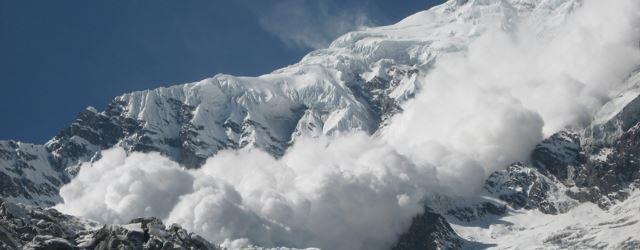 Ils se filment pris dans une avalanche