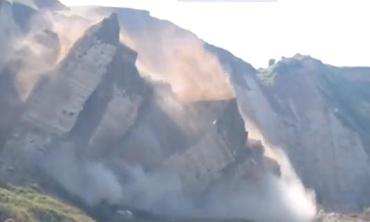 Éboulement d'une falaise en Normandie