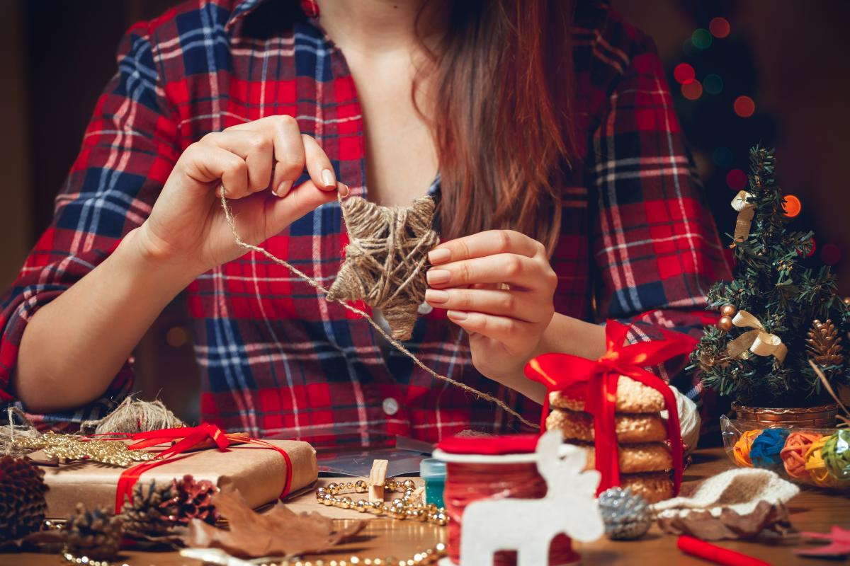 Comment fabriquer une étoile de Noël soi-même ?