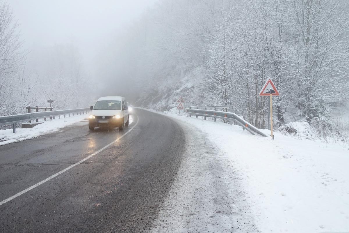 Par temps de verglas, afin d'éviter des accidents, quelques règles s'imposent