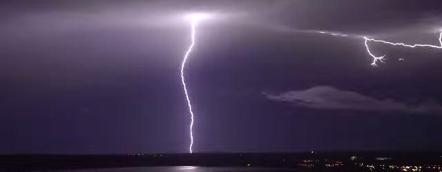 Vidéo : Une nuit d'orages au Québec