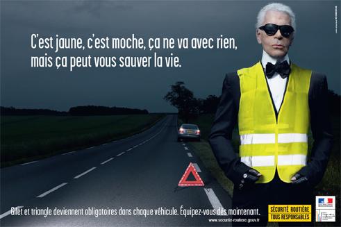 En 2008, Karl Lagerfeld avait prêté son image pour promouvoir le port du gilet jaune....