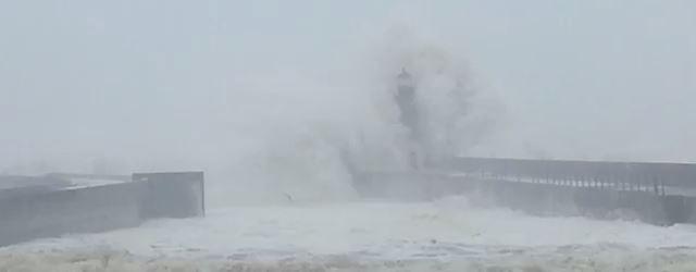 Vague impressionnante au Portugal