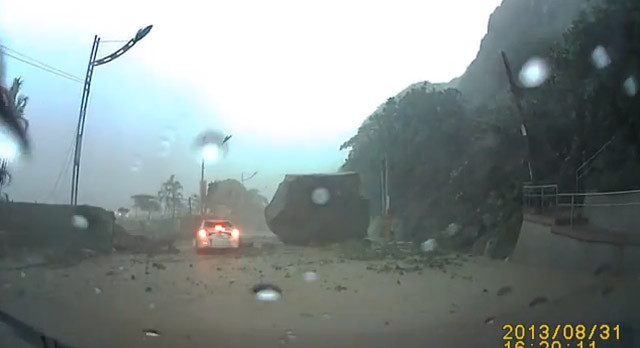 Glissement de terrain spectaculaire à Taiwain