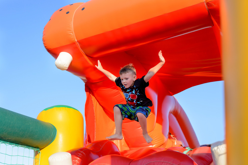 L'enfant a été emporté à 400 mètres de la maison.