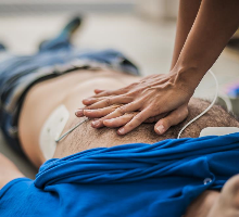 premiers gestes arrêt cardiaque