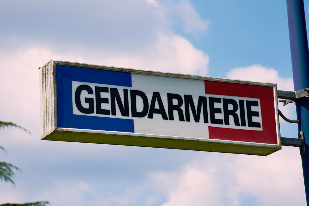 La police et la gendarmerie sont obligées de recevoir les plaintes déposées par le public.