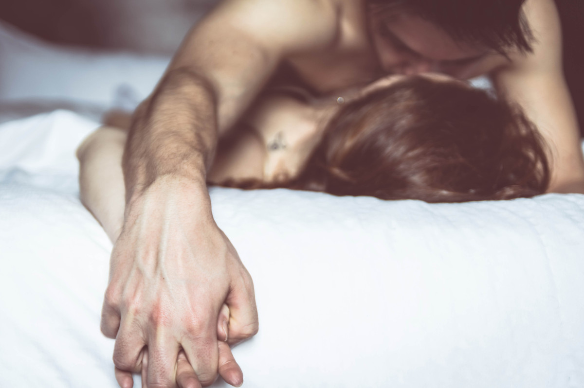 Le sexe oral et anal se banalisent chez les jeunes de 16-24 ans.