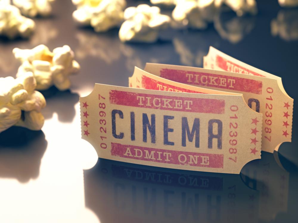 ticket de cinema avec popcorn