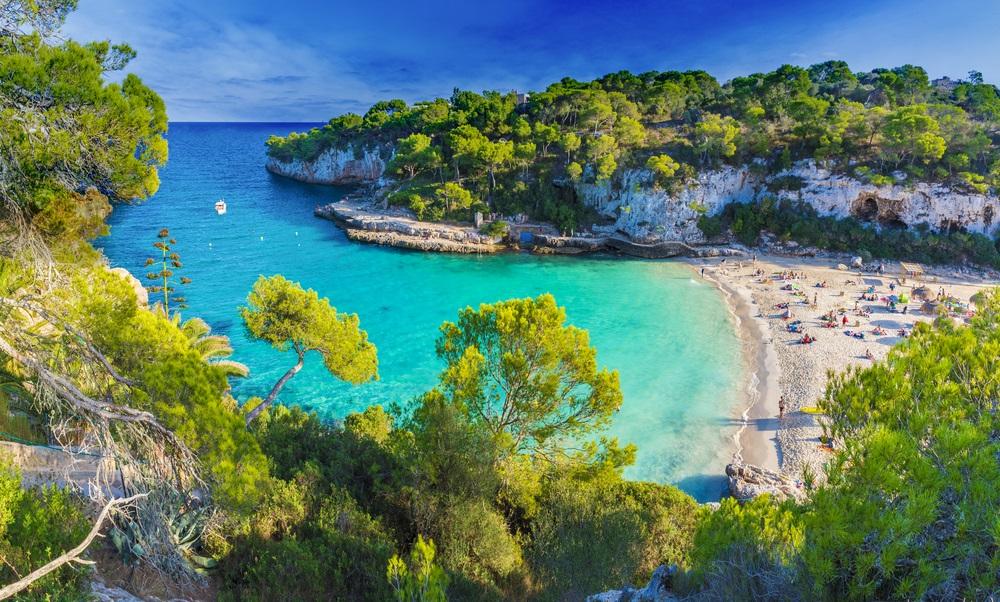 4 destinations plage en Europe où il fait encore bon en juin