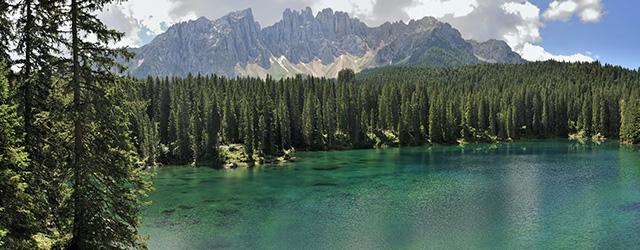 La beauté du Lac Carezza en Italie !