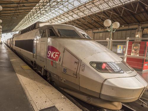 Une nouvelle offre spéciale jeunes lancée par la SNCF (c) Shutterstock