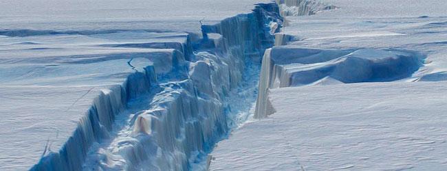 Un Iceberg de la taille de Manhattan se détache d'un glacier