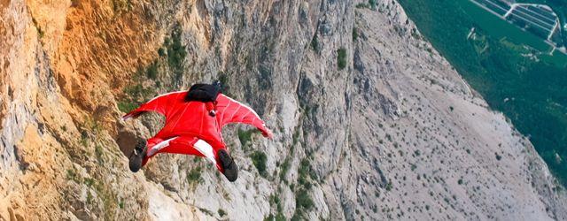 Chamonix : Vol spectaculaire en Wingsuit