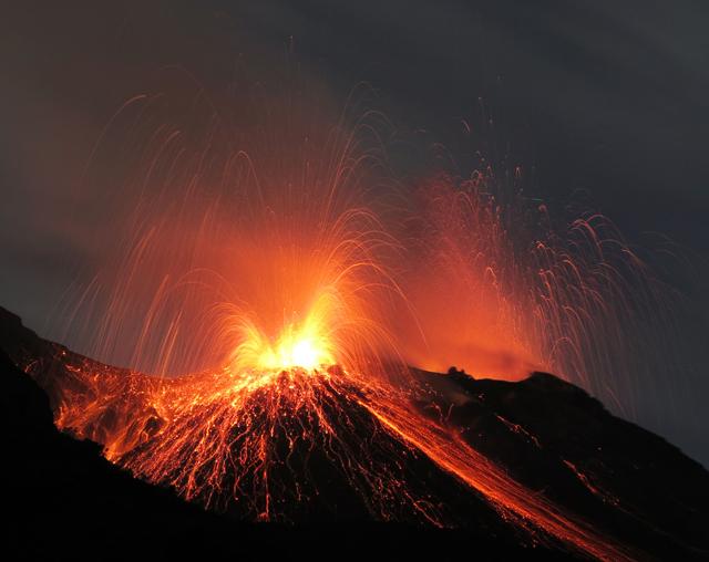 Top 10 des éruptions volcaniques vues depuis l'espace