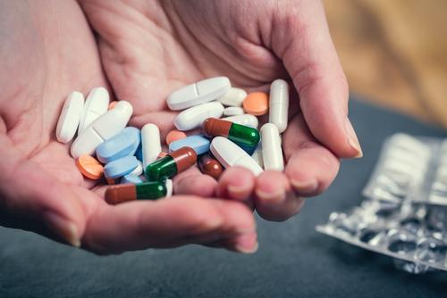 Des médicaments inutiles et dangereux pour soigner le rhume (c) Shutterstock