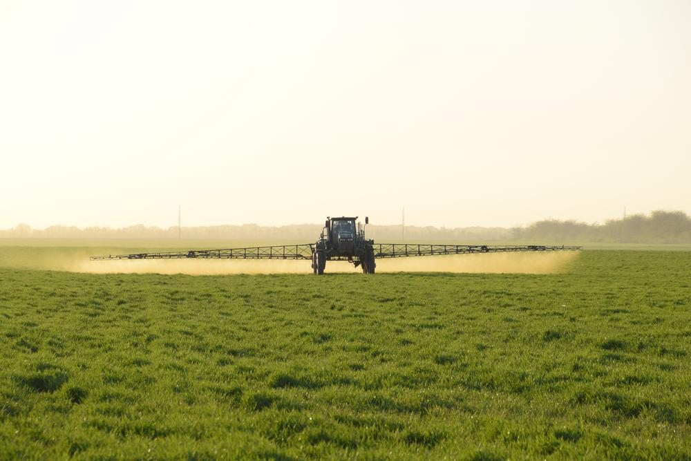 Les agriculteurs français consomment 8 500 tonnes de glyphosate par an. 