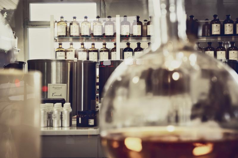 Le savoir-faire des parfumeurs de Grasse reconnu par l'UNESCO.