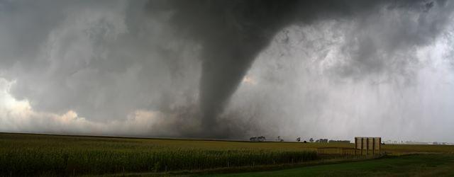 Une tornade s'abat sur Plan de Campagne