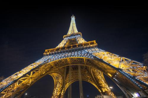 course tour Eiffel