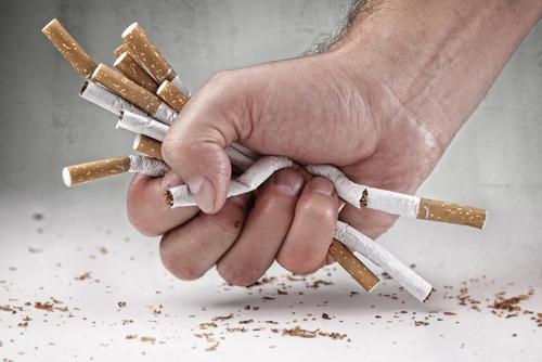 150  pour arrêter de fumer (c) Shutterstock