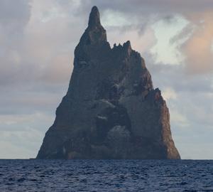 Ball_Pyramid_North