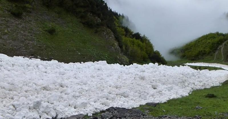 Une rivière de neige