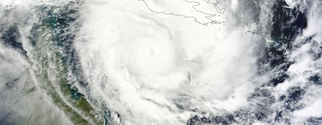 Cyclone Ita, l'Australie en alerte