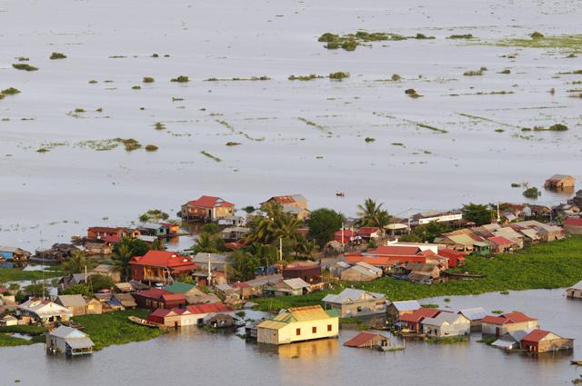 La Russie et les Philippines sous les inondations