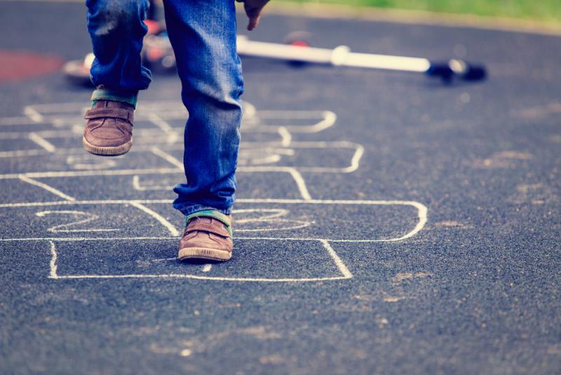 Les enfants doivent pouvoir compter jusqu'à 30 en fin de grande section.