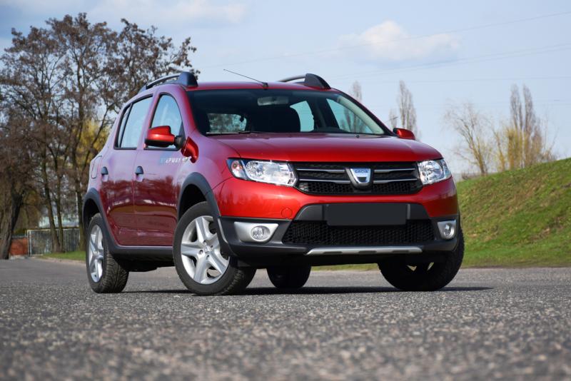 La Dacia Sandero est en tête du classement. 