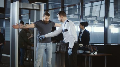 portique aéroport