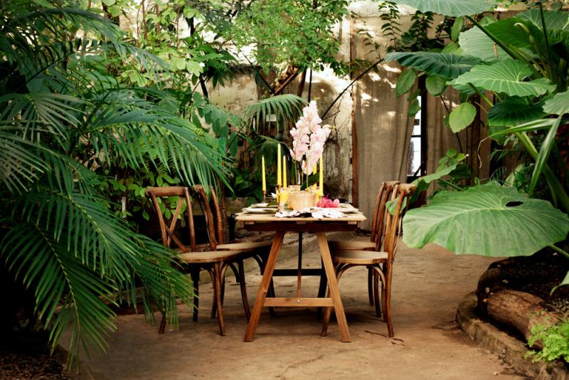 jardin couvert table 