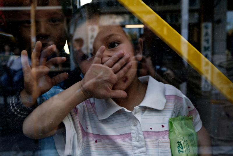 Parents et enfants migrants ne seront plus séparés, grâce à un décret.