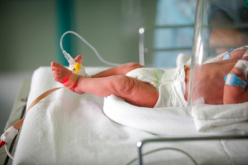 bébé hôpital