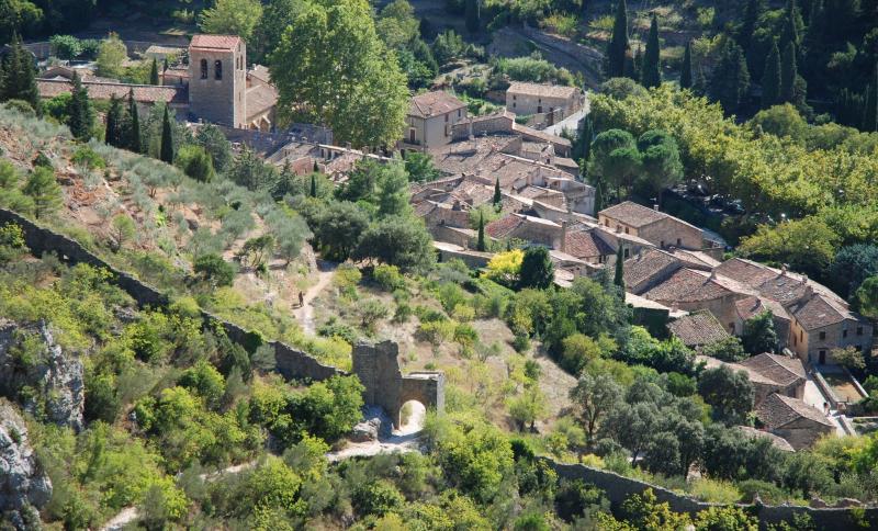 Saint Guilhem
