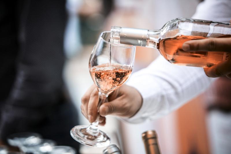 Le rosé pourrait manquer, victime de son succès à l'étranger notamment.