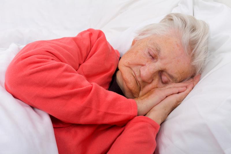 Les personnes âgées sont très nombreuses à souffrir de troubles du sommeil. (c) Shutterstock