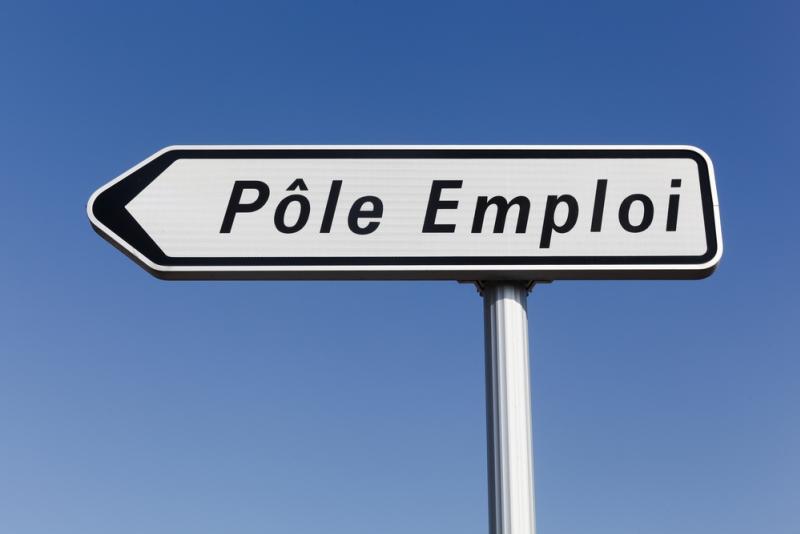 Les recrutements en contrats aidés ont baissé de manière importante en 2017.