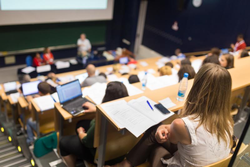 Ils sont encore 66 400 étudiants sans affectation à quelques semaines de la rentrée.