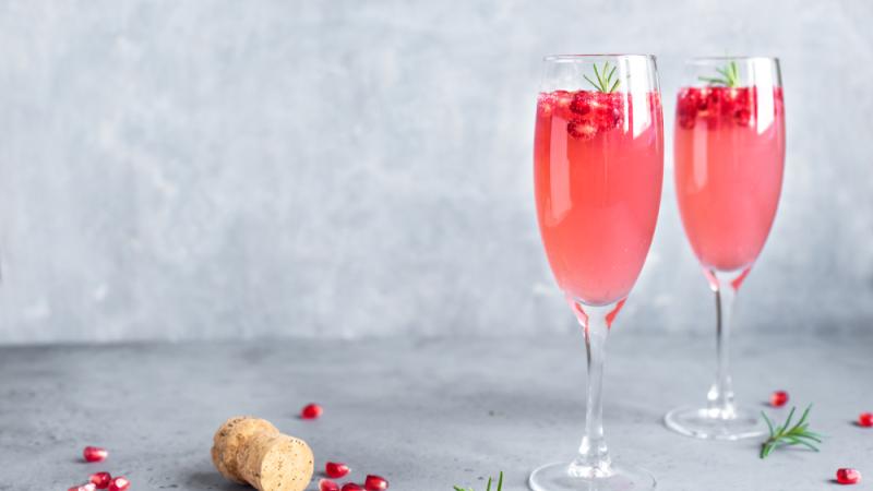 coupe champagne cocktail